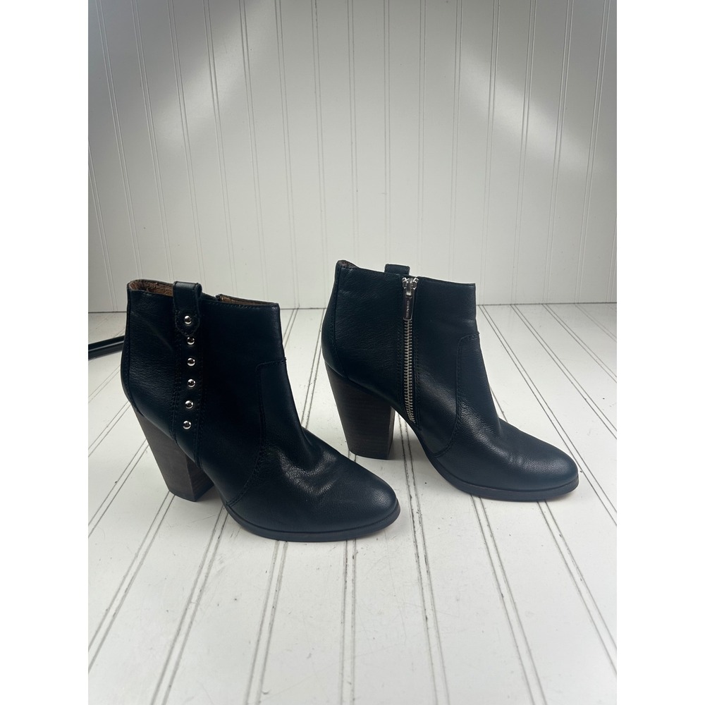 COACH Vintage Leather Studded Ankle Boots Women's Size 7 - Picture 2 of 14